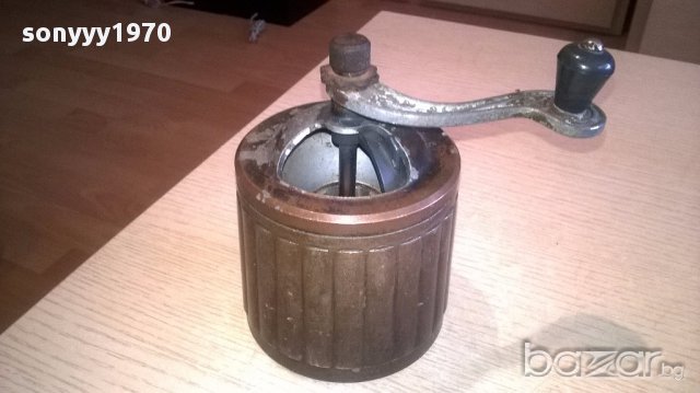 АНТИКА-Стара руска мелница-метална-15х10см