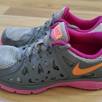Дамски маратонки Nike Dual Fusion Run 2 - 39, снимка 4 - Маратонки - 20454540