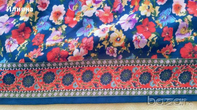 Рокля на Страдивариус, снимка 4 - Рокли - 14879909