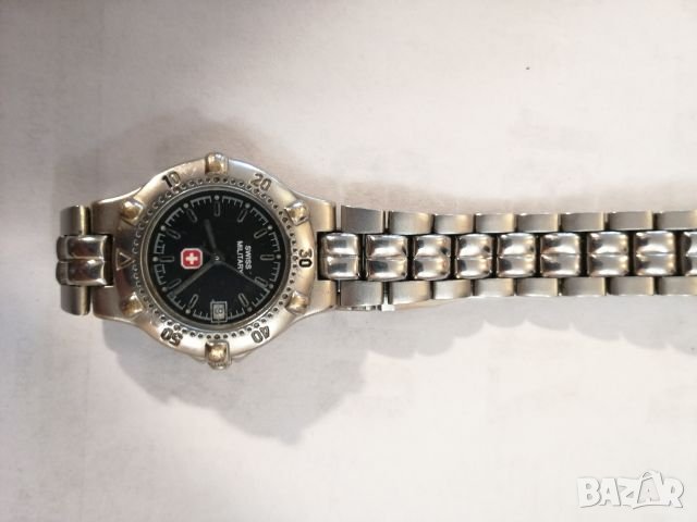 Часовник "SWISS MILITARY". , снимка 5 - Дамски - 25299598