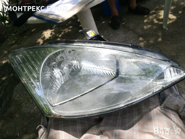 Десен фар Форд Фокус