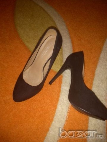 Стилни обувки, снимка 1 - Дамски обувки на ток - 20946403