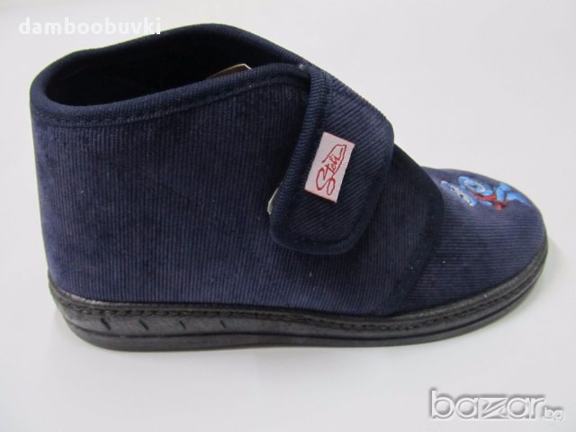 Български пантофи синьо кадифе, снимка 2 - Бебешки обувки - 17643787
