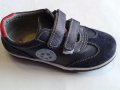 Спортни обувки от естествена кожа Син цвят, снимка 1 - Детски маратонки - 12752296
