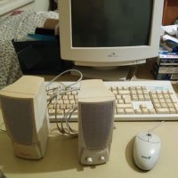 Продавам стационарен компютър с монитор, тонколони, мишка и клавиатура втора употреба, снимка 2 - За дома - 23869799