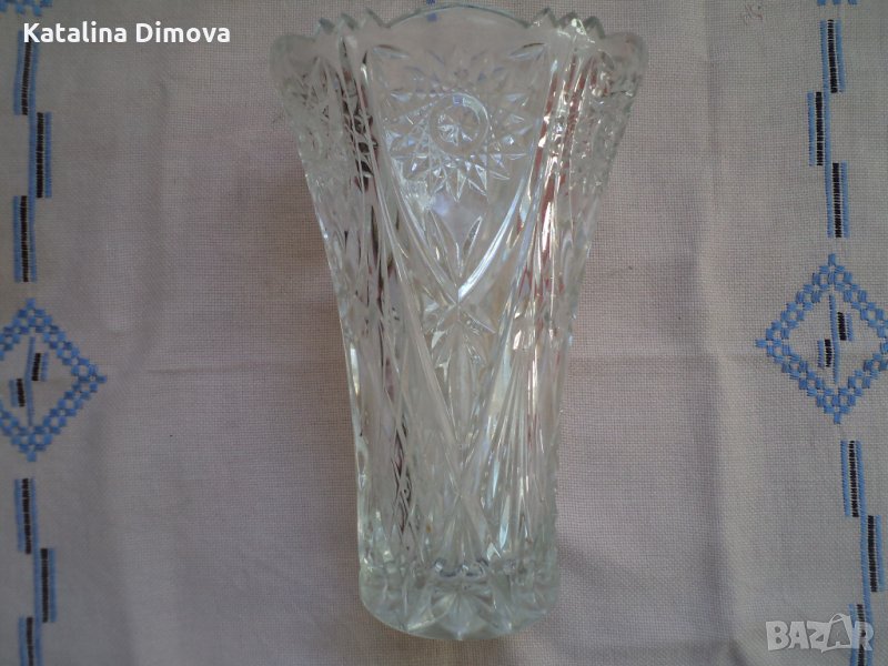 Продавам кристална ваза, много красива и елегантна, снимка 1