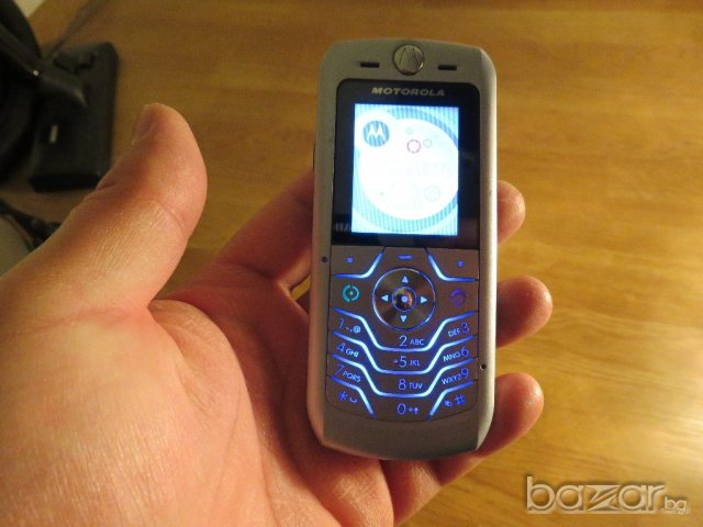 Телефон с копчета  MOTOROLA  L6, моторола Л6 модел 2005 - работещ, снимка 1 - Motorola - 20780655
