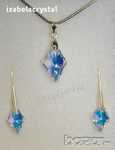 Комплект Сваровски ''rhombus Pendant'' Crystals from SWAROVSKI ®, снимка 1 - Бижутерийни комплекти - 11382469