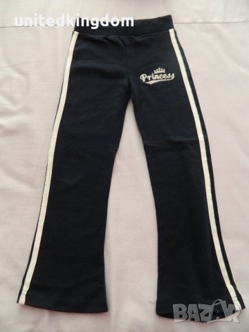 Нов тъмно син спортен панталон 5-6 г., снимка 1 - Детски панталони и дънки - 23749621