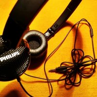 слушалки PHILIPS headphones, снимка 3 - Слушалки и портативни колонки - 20943844