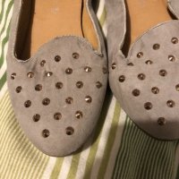 Дамски сиви обувки с шипове, снимка 2 - Дамски ежедневни обувки - 24807110