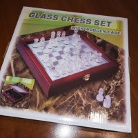 стъклен шах в красива дървена кутия-внос швеицария, снимка 4 - Колекции - 21398922