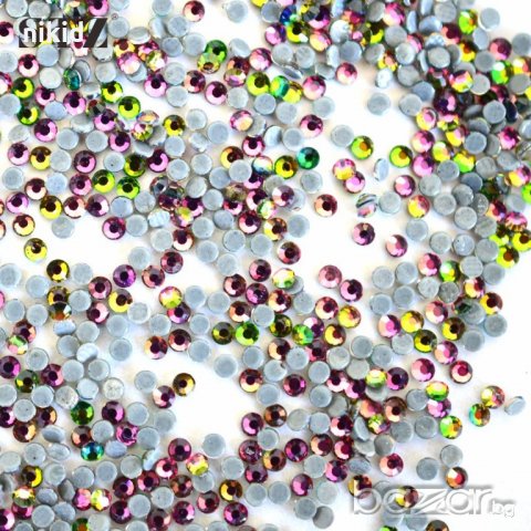 1440 бр супер ситни ЦВЕТНИ И СРЕБРИСТИ камъчета диамантчета за декорация и украса нокти маникюр плик