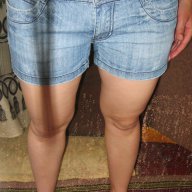 Къси дънкови панталони, снимка 1 - Къси панталони и бермуди - 11078793
