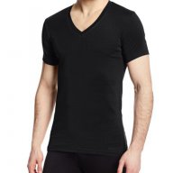 Нова мъжка тениска Calvin Klein T-Shirt V Neck, оригинал , снимка 1 - Тениски - 12744997