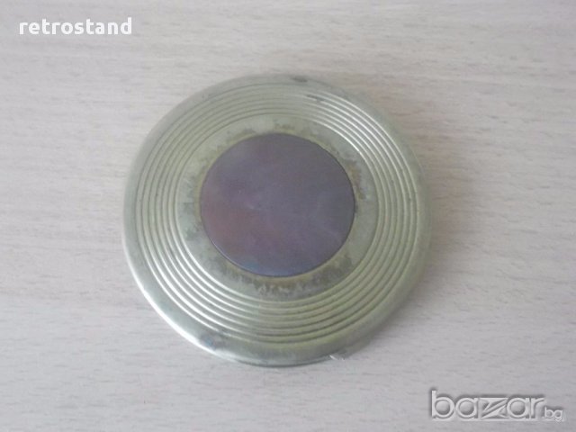 № 2283  стара метална пудриера