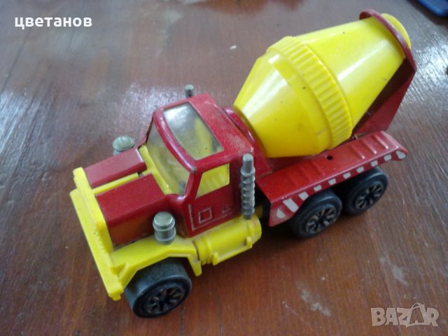  СТАРА ЛАМАРИНЕНА ИГРАЧКА