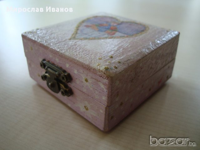 дървена кутийка от Швеция, снимка 1 - Подаръци за рожден ден - 17776741