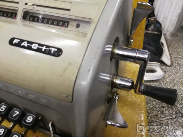 Стар калкулатор Facit, снимка 9 - Антикварни и старинни предмети - 20894965