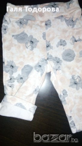 Нов панталон на цветя - ватиран 68см, снимка 2 - Панталони и долнища за бебе - 16668492
