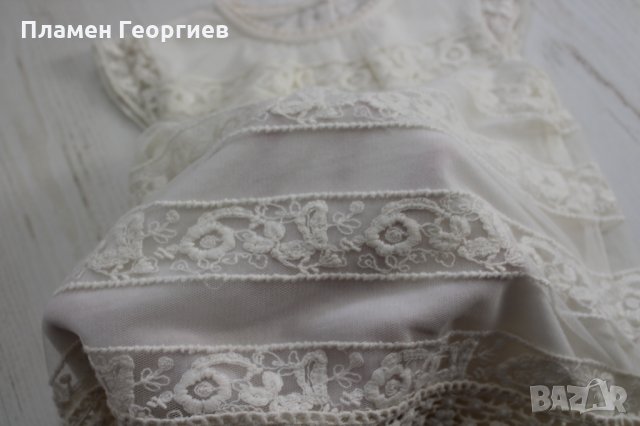 Бяла рокля с бродерия и дантела ZARA, снимка 9 - Бебешки рокли - 25212747