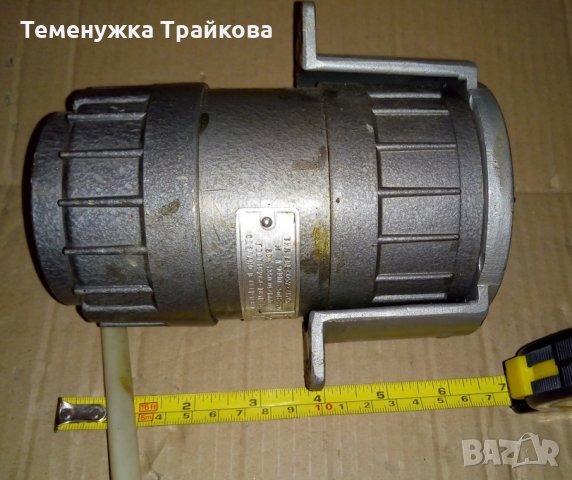 Продавам Руски Електродвигател тип АВЕ-052-4МУЗ, снимка 1 - Друга електроника - 25945003