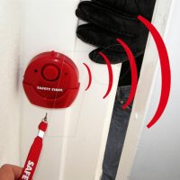 аларма с шнур Safety First, немска, внос от Германия, снимка 1 - Други инструменти - 16687293