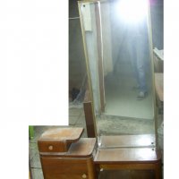 Продавам старинен шкаф с огледало, снимка 1 - Огледала - 23128027