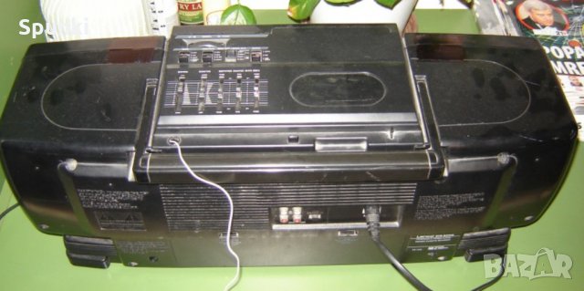 Радиокасетофон Lenco SCR 8002, снимка 2 - Радиокасетофони, транзистори - 24979957