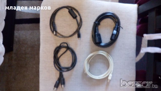 Различни видове аудио кабели, HDMI, захранващи кабели и USB кабели