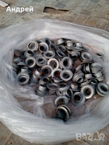 Стари капси за плат