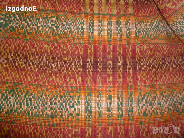 Уникален вълнен ръчно тъкан килим - 250*205см