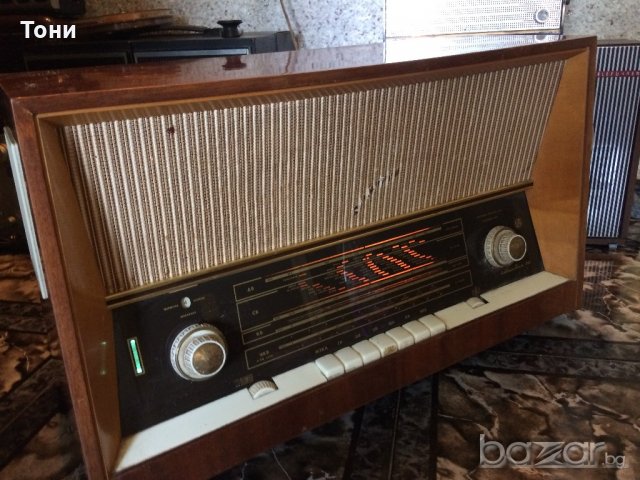 Радио ''МЕЛОДИЯ 10'', снимка 3 - Плейъри, домашно кино, прожектори - 18967261