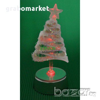 Декоративна елхичка със звезда - светеща в различни цветове. Елхичката е от нагъната лента, снимка 1