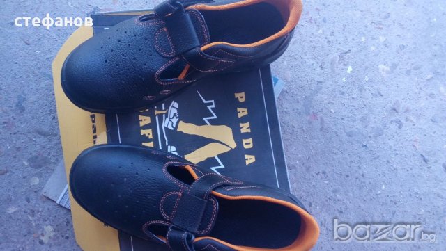 Обувки тип сандали