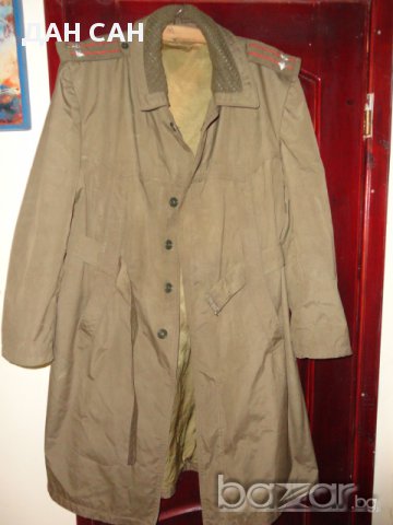 есен зима военен шлифер подполковник пагони , снимка 2 - Антикварни и старинни предмети - 11068383