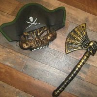 Пиратски комплект маска и брадва за ХЕЛУИН, нови ! , снимка 1 - Други - 23181887