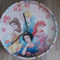 Голям часовник с принцеси стенен, снимка 1 - Други - 23554068