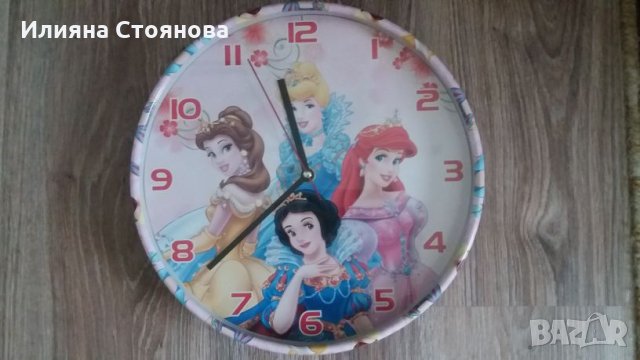 Голям часовник с принцеси стенен, снимка 1 - Други - 23554068