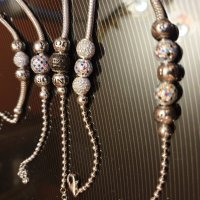 НОВИ МОДЕЛИ- сребърни гривни,обеци и пръстени тип PANDORA, снимка 9 - Гривни - 23387189