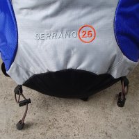 Продавам раница Solo Serrano 25 литра с дистанция на гърба ( дишащ гръб ), снимка 3 - Други спортове - 25902655