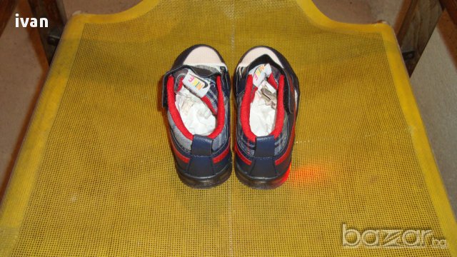 Светещи Маратонки Nike, снимка 2 - Детски маратонки - 8326019