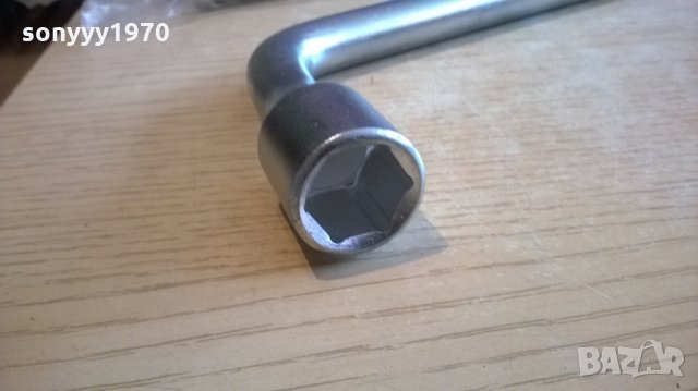 нов ключ за гуми-17мм, снимка 8 - Аксесоари и консумативи - 23977689