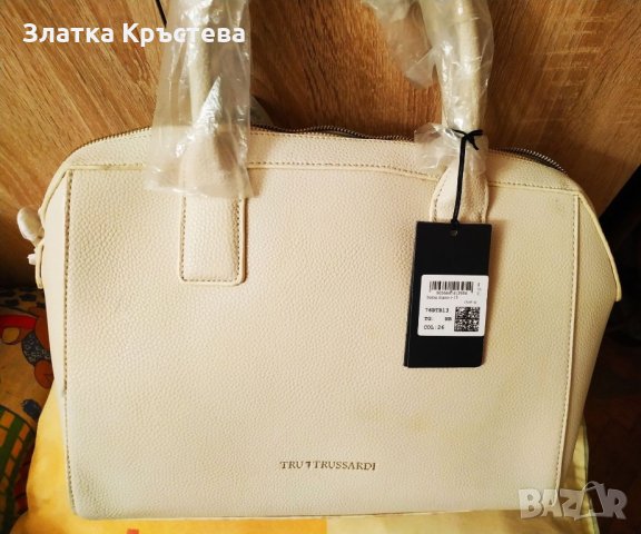 Оригинални дамски чанти Trussardi с етикети, снимка 3 - Чанти - 26117956