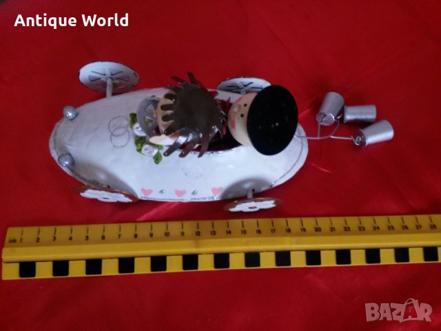 Шведска Ламаринена Играчка Автомобил Младоженци, снимка 5 - Антикварни и старинни предмети - 24550035