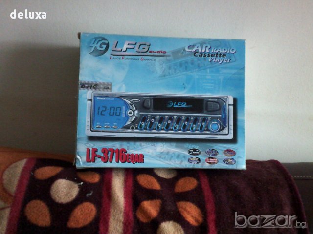 Радиокасетофон за кола + касетка адаптер