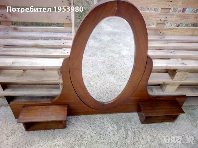 Старо дървено огледало за скрин