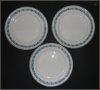 Комплект порцеланови чинии, снимка 1 - Чинии - 23098800