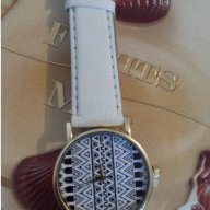 Дамски часовник бял и син, снимка 7 - Дамски - 17439456