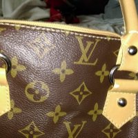 Малка чантичка на Louis Vuitton, снимка 3 - Чанти - 20737219